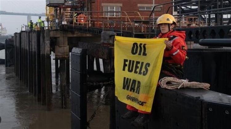 Βρετανία: Αθώοι Ακτιβιστές της Greenpeace που Εμπόδισαν Τάνκερ Με Ρωσικό Ντίζελ τον Μάιο του 2022